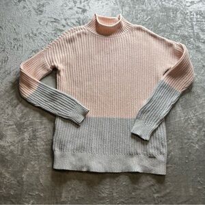 Abercrombie and Fitch Pink and Gray Knit Sweater